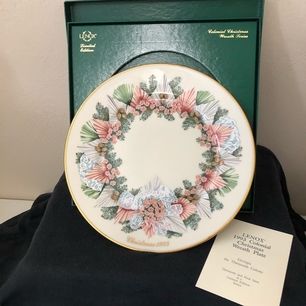 Lenox 1993 Colonial Christmas Wreath Plate